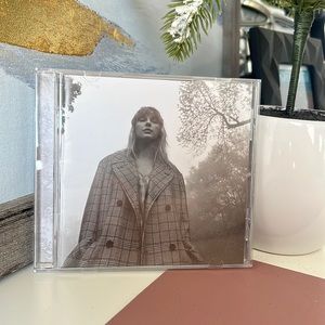 Taylor Swift Folklore CD